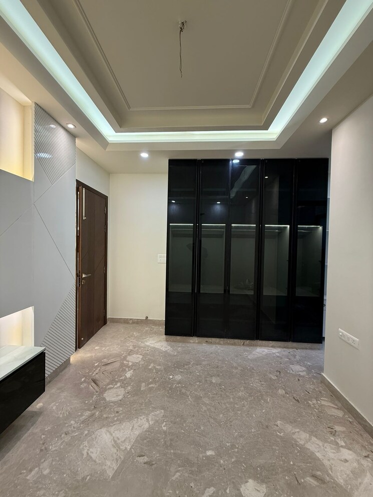 Room, paschim vihar 3 Bedroom 1500 Sq.Ft. Builder Floor In Paschim Vihar Delhi 9077952