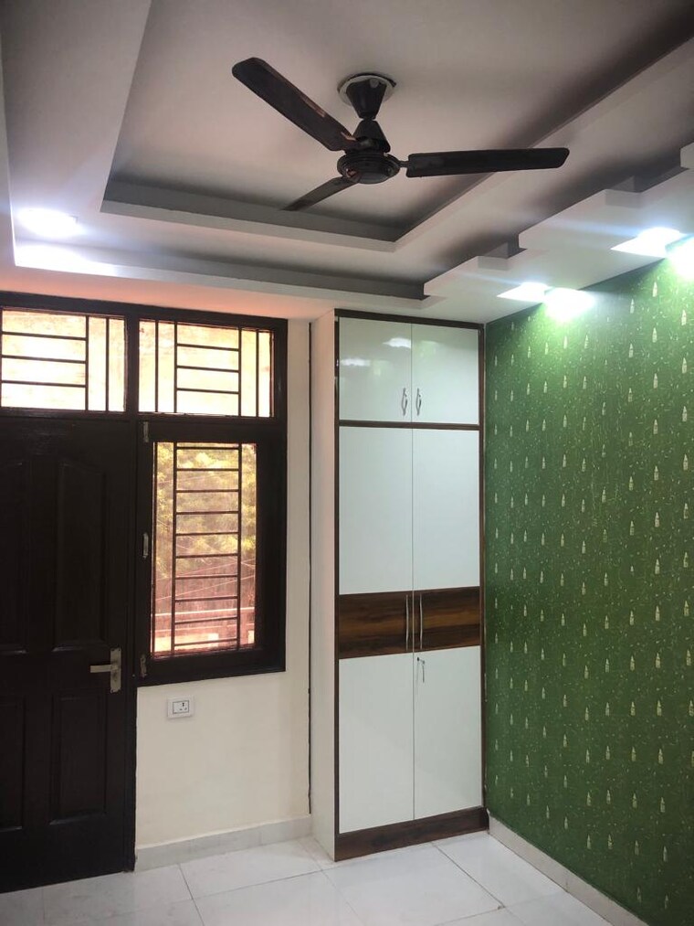 Room, pratap vihar 3 Bedroom 1200 Sq.Ft. Builder Floor In Pratap Vihar Ghaziabad 9077971