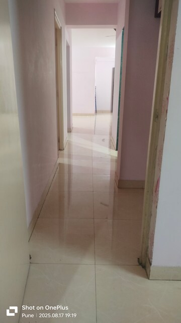 Bathroom in 2.5 BHK Apartment at Shreyas Palladium Grand, Dhanori – for Rent