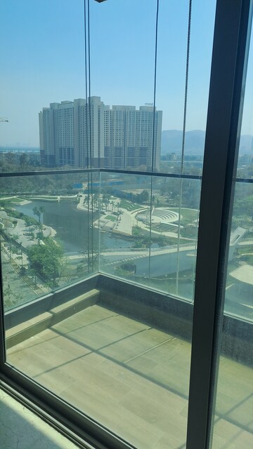 Balcony in 4 BHK Apartment at Kalpataru Immensa, Kolshet Road – for Sale
