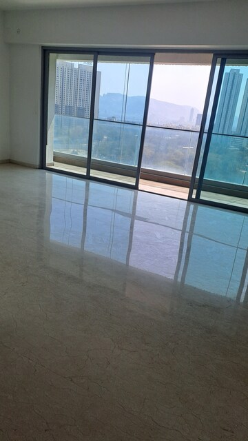 Staircase in 4 BHK Apartment at Kalpataru Immensa, Kolshet Road – for Sale
