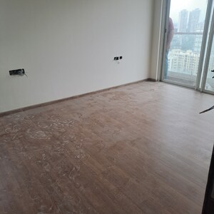 Room in 3 BHK Apartment at One Indiabulls Thane, Pokhran Road No Two – for Sale