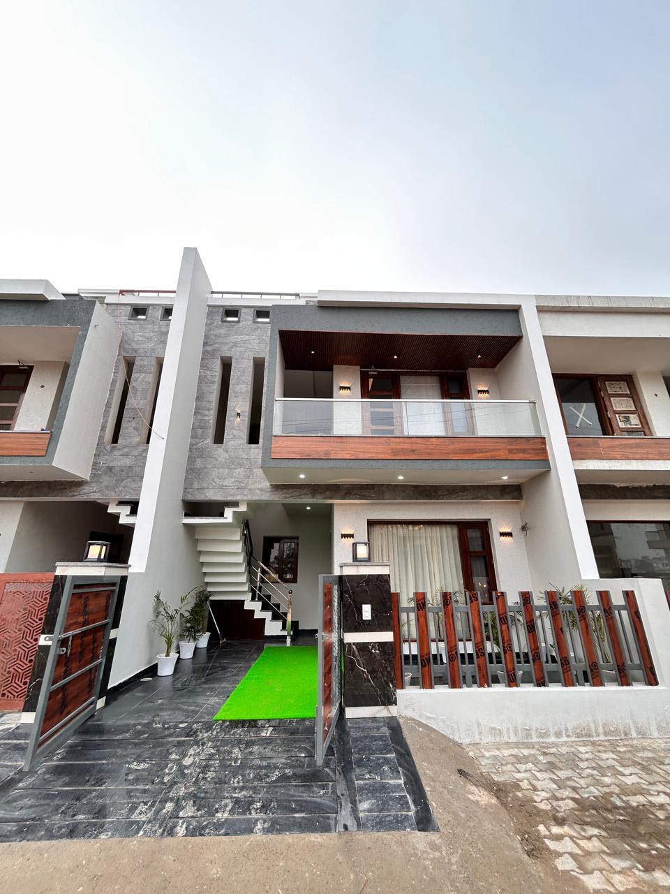 3 BHK + Servant Room,Study Room,Extra Room Independent House For Sale in Sunrise Villa