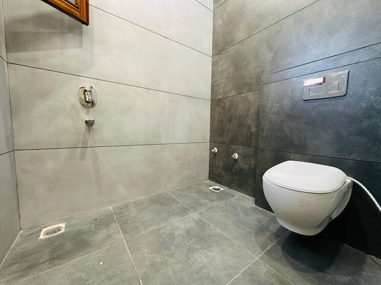 Bathroom, sector 124 3 Bedroom 122 Sq.Yd. Independent House In Sector 124 Mohali 9078047