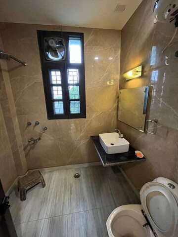 Bathroom in 3 BHK Builder Floor at Janakpuri – for Rent
