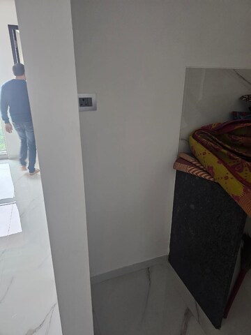 Furnished Amenities in 1 BHK Apartment at Nahar Amaryllis Towers and Plaza, Chandivali – for Rent