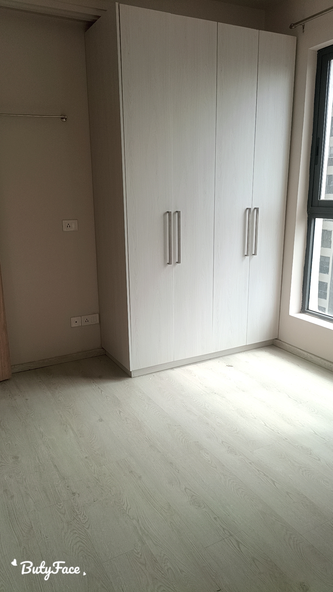 3 BHK Apartment For Rent in Unitech Woodstock Floors