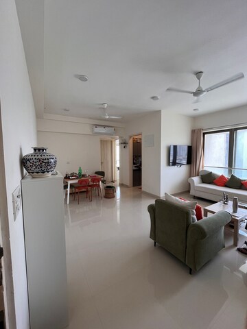 Living Room in 2 BHK Apartment at Anand Bhuvan Matunga, Matunga West – for Rent