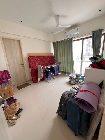 Bedroom in 2 BHK Apartment at Anand Bhuvan Matunga, Matunga West – for Rent