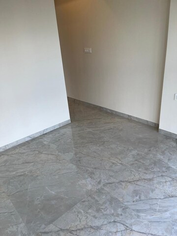 Room in 1 BHK Apartment at Ajmera Downtown, Marine Lines – for Sale