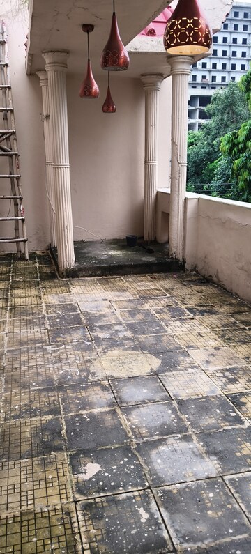 Balcony in 2 BHK Independent House at RWA Apartments Sector 52, Sector 52 – for Rent