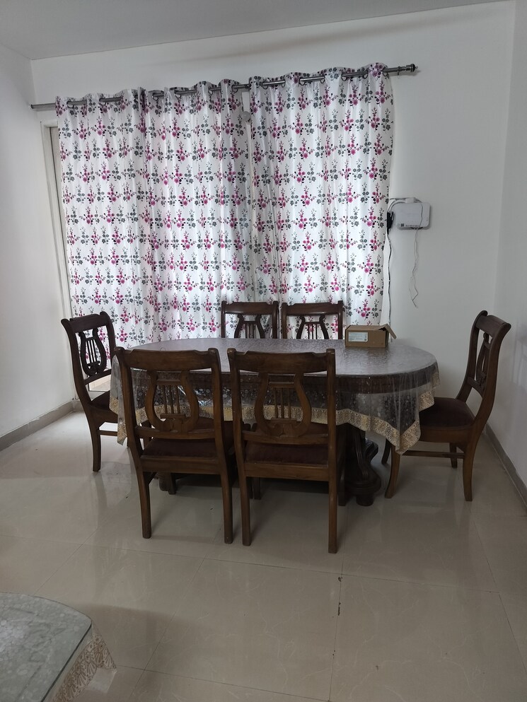 Living Room, jaypee-greens-kosmos 2 Bedroom 940 Sq.Ft. Apartment In Sector 134 Noida 9078145