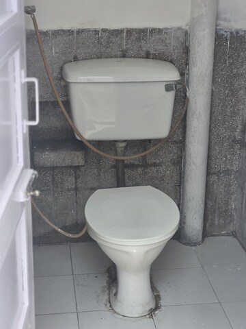Bathroom in 2 BHK Builder Floor at Sector 27 – for Rent