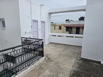 Balcony in 2 BHK Builder Floor at Sector 27 – for Rent