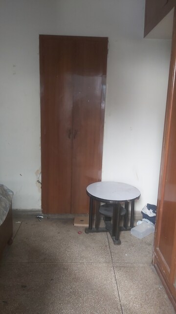 Bedroom in 1 RK Apartment at Mayur Vihar – for Rent