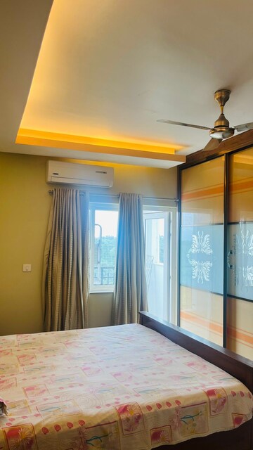 Building Lobby in 2 BHK Apartment at Prestige Finsbury Park Hyde, Bagaluru – for Rent
