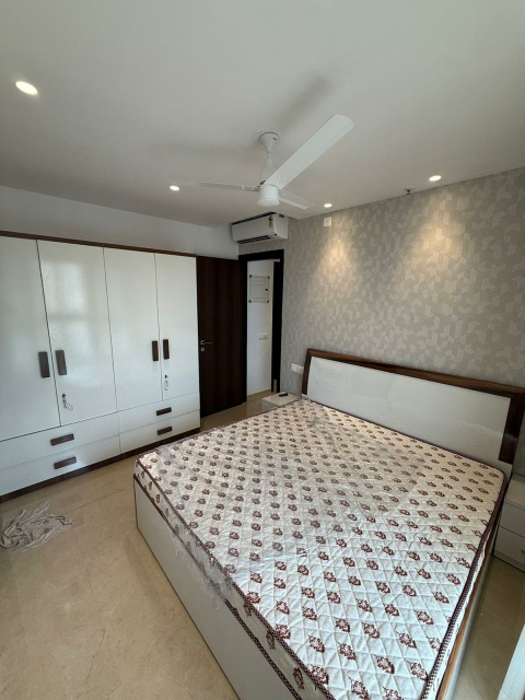 2 BHK Apartment For Rent in Hiranandani Highland