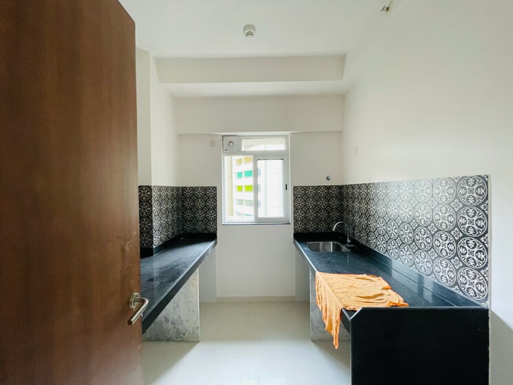 Living Room, lodha-amara-new-tower 1 Bedroom 453 Sq.Ft. Apartment In Kolshet Industrial Area Thane 9078264