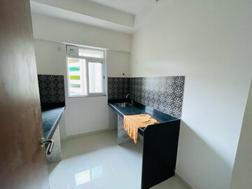 Team Area in 1 BHK Apartment at Lodha Amara New Tower, Kolshet Industrial Area – for Rent