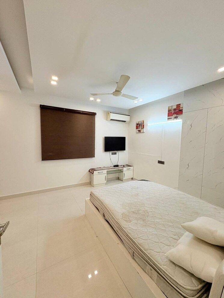 Bedroom, saket 1 Bedroom 700 Sq.Ft. Apartment In Saket Delhi 9078266