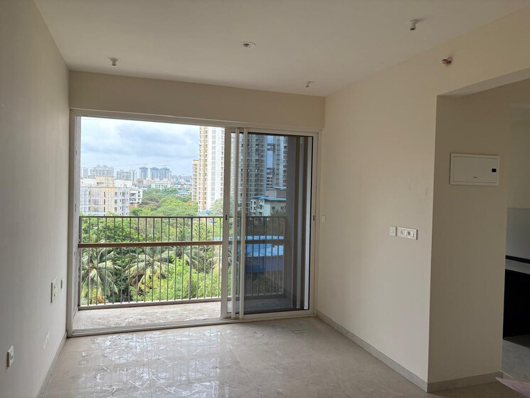 Room, tata-serein 1 Bedroom 476 Sq.Ft. Apartment In Pokhran Road No Two Thane 9078280