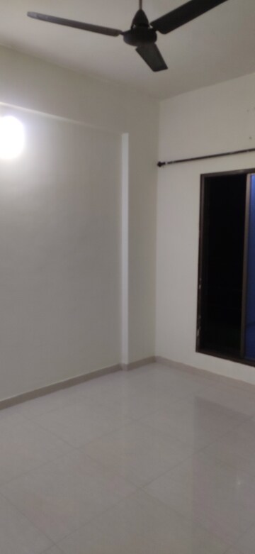 Room in 1 BHK Apartment at Mahad – for Rent