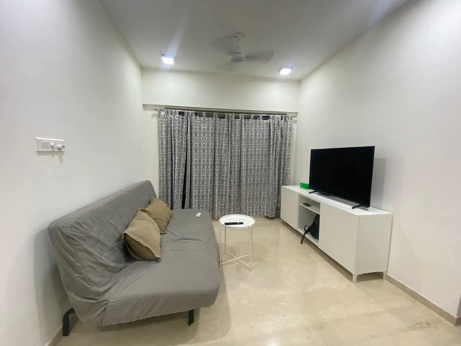2 BHK Apartment For Rent in Andheri West