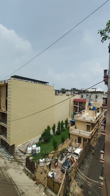 1 BHK Builder Floor For Rent in Saket