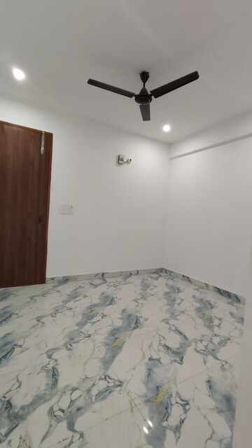 Room in 1 BHK Builder Floor at Saket – for Rent