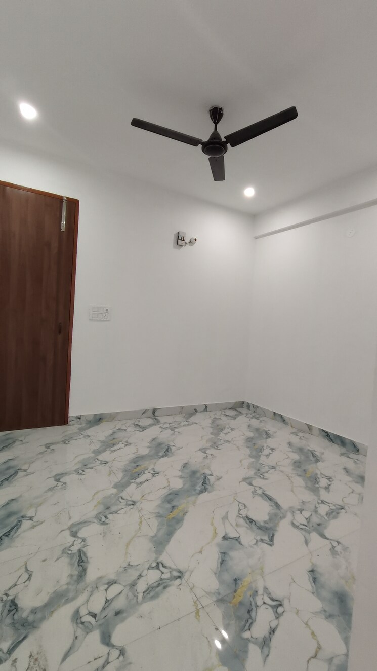 Room, saket 1 Bedroom 450 Sq.Ft. Builder Floor In Saket Delhi 9078358