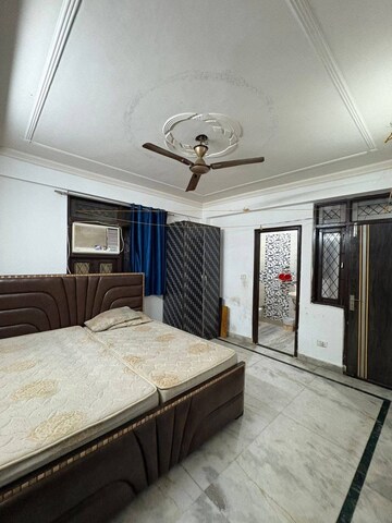 Master Bedroom in 1 BHK Builder Floor at Saket – for Rent