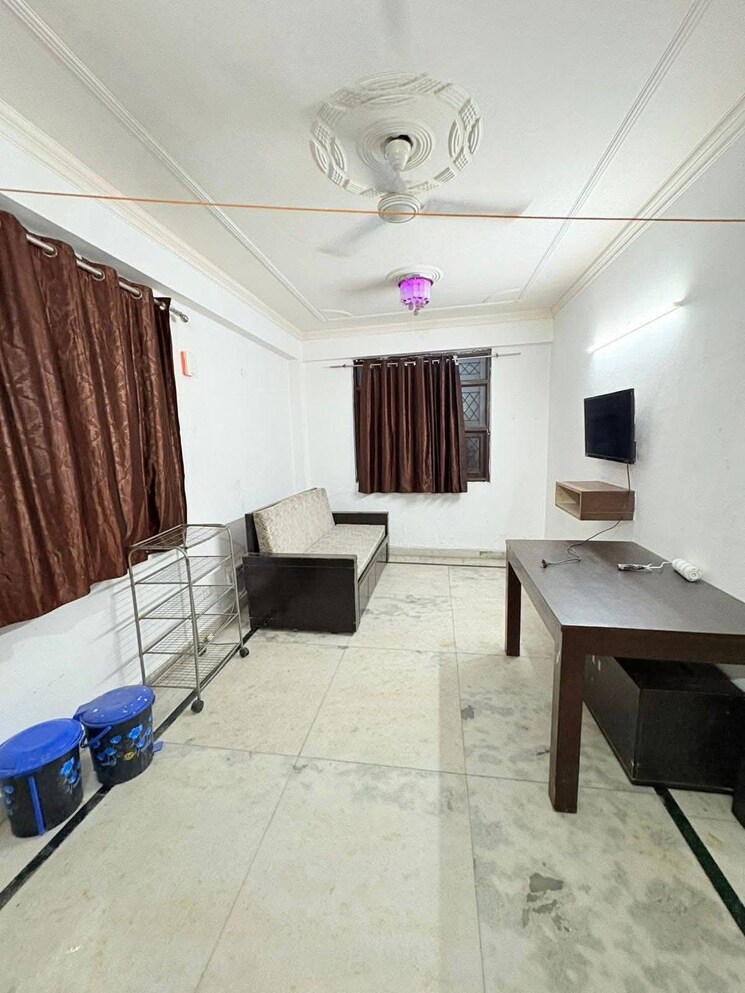 Living Room, saket 1 Bedroom 450 Sq.Ft. Builder Floor In Saket Delhi 9078363