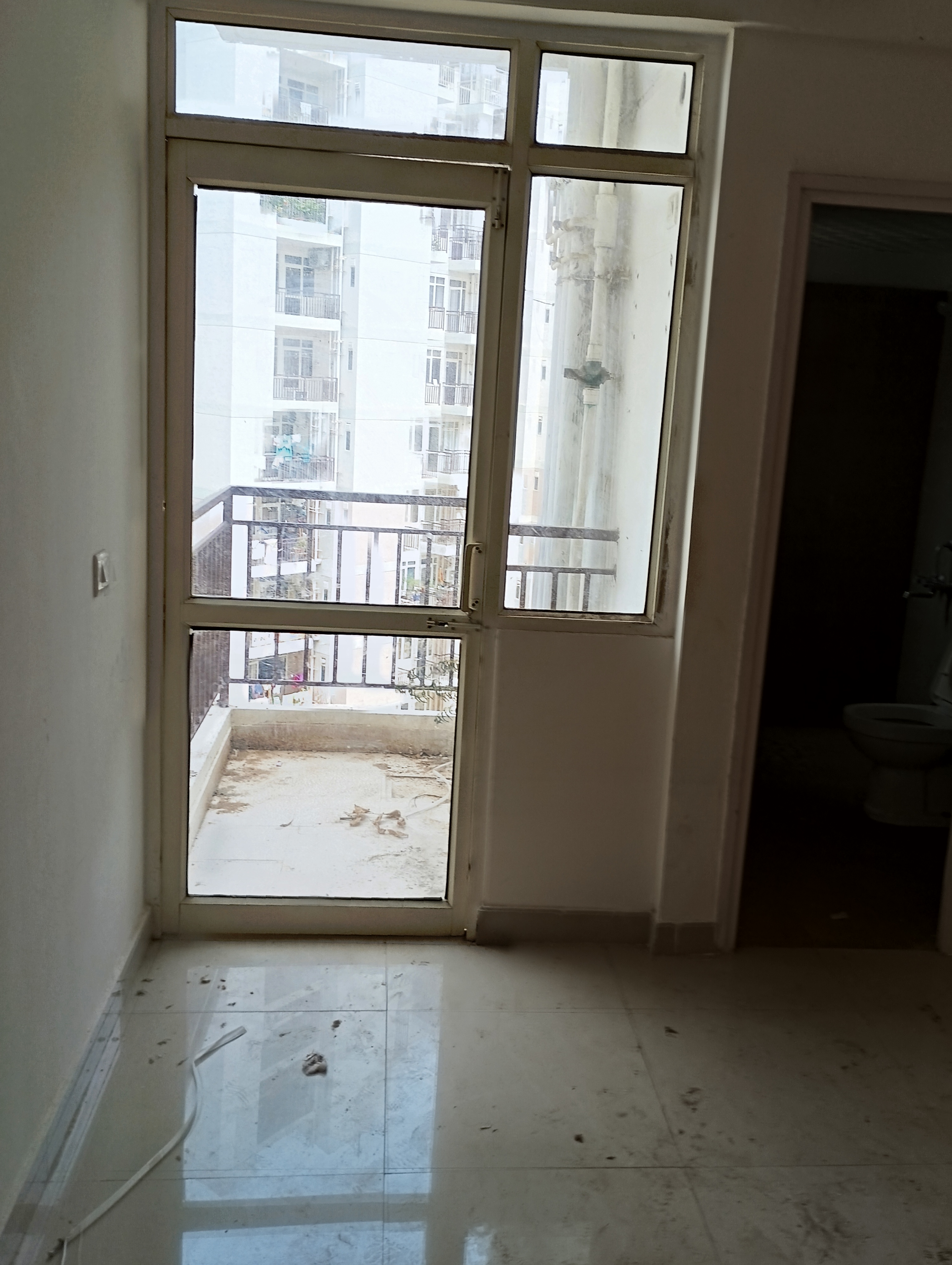 2 BHK Apartment For Rent in Suncity Avenue 76
