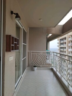 3.5 BHK + Servant Room Apartment For Sale in Paras Dews