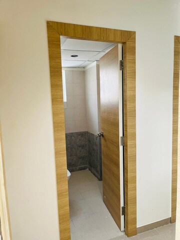 Bathroom in 3 BHK Apartment at ROF Aalayas Phase 2, Sector 102 – for Rent