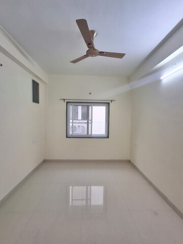 Room in 6+ BHK Villa at Kapra – for Rent