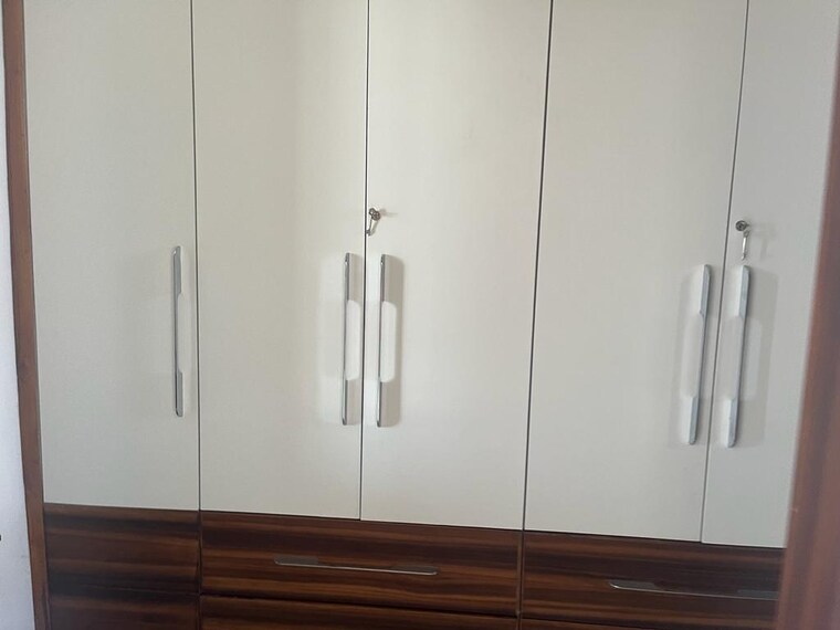 Room, sector 9 panchkula 3 Bedroom 1800 Sq.Ft. Builder Floor In Sector 9 Panchkula Panchkula 9078495