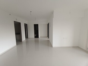 Room in 3.5 BHK Apartment at Moreshwar 19 East, Nerul – for Rent