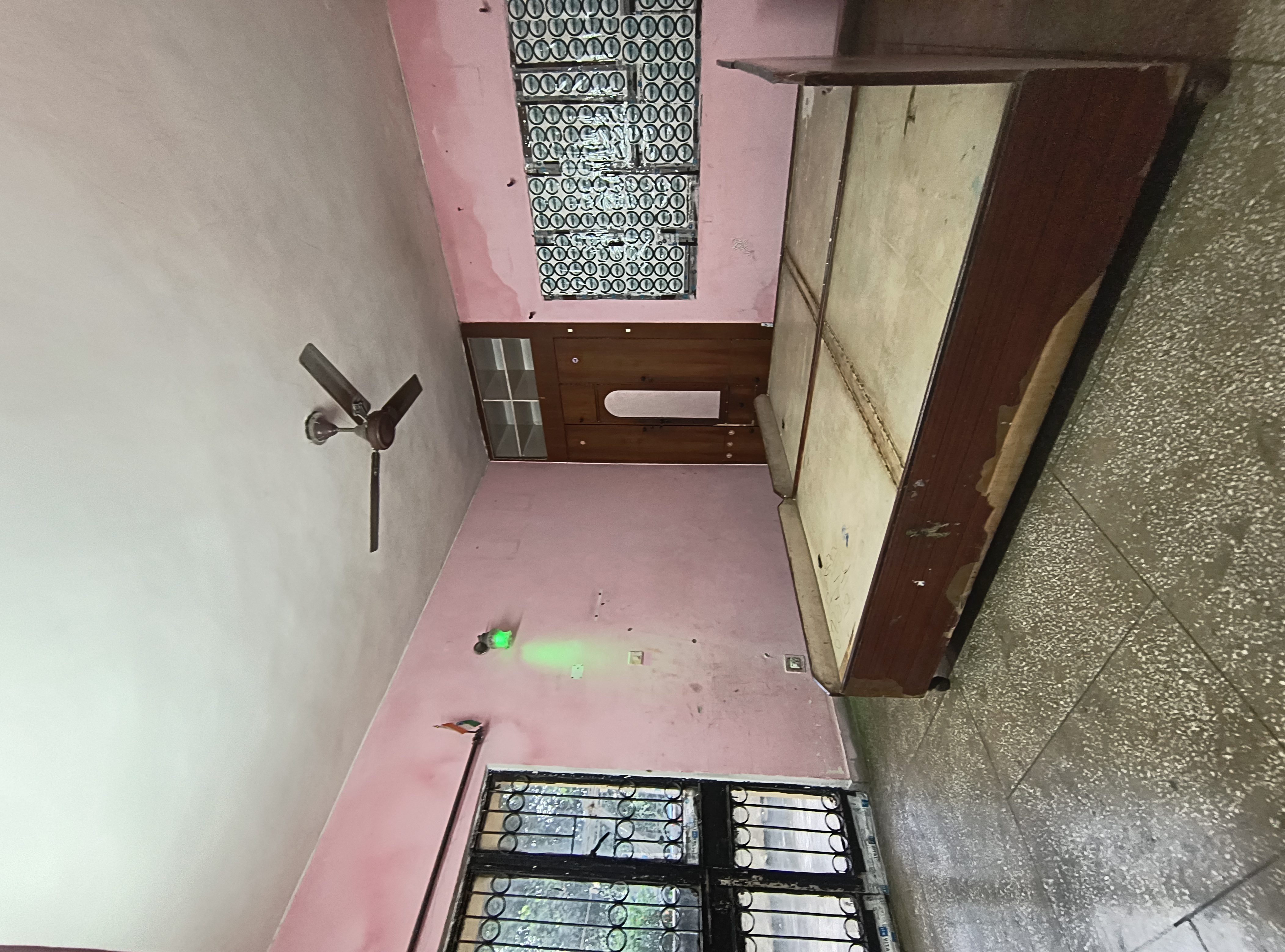 3.5 BHK + Servant Room Apartment For Rent in Sarita Vihar