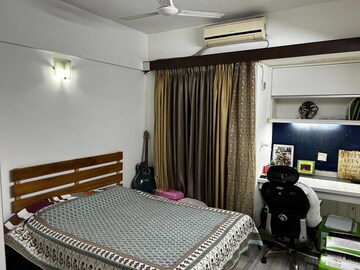 Team Area in 2 BHK Apartment at Hiranandani Bloomingdale, Ghodbunder Road – for Rent