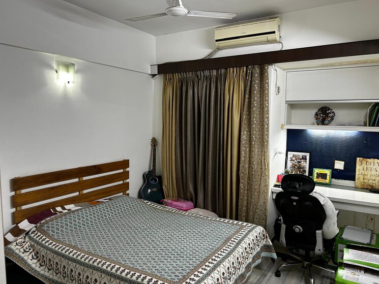 Team Area, hiranandani-bloomingdale 2 Bedroom 750 Sq.Ft. Apartment In Ghodbunder Road Thane 9078527