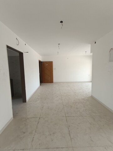 Room in 3.5 BHK Apartment at Moreshwar 19 East, Nerul – for Sale