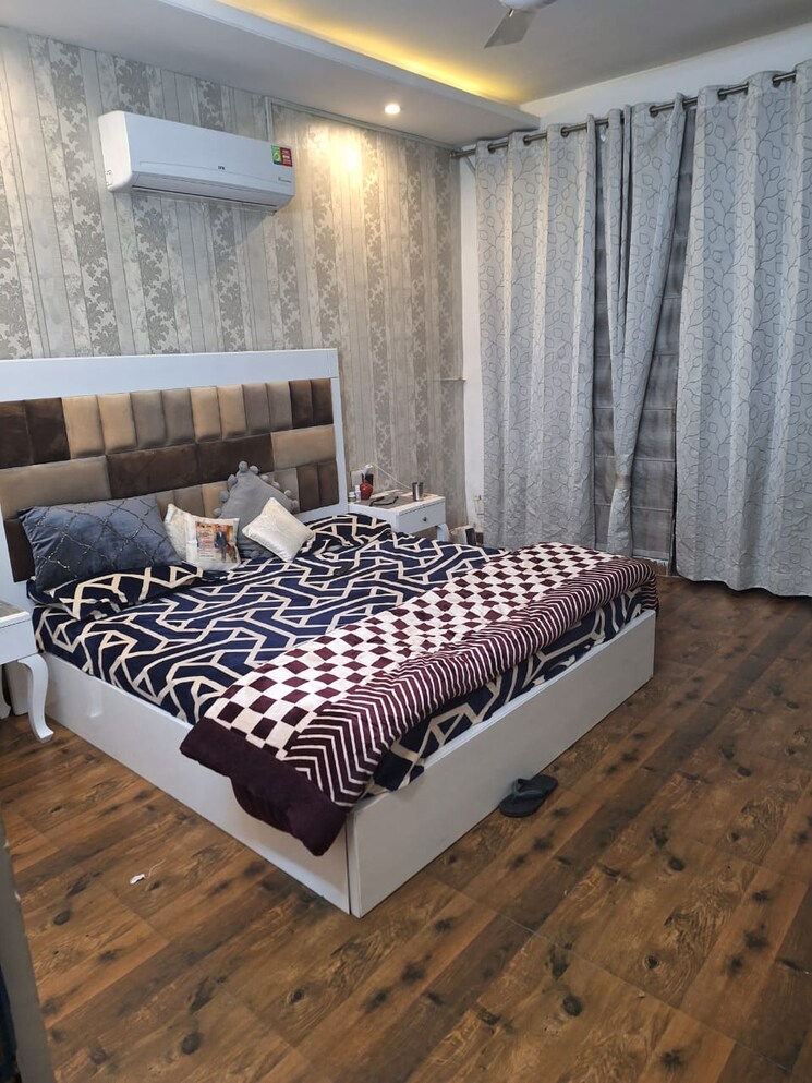 Bedroom, skyline-park 4 Bedroom 2170 Sq.Ft. Apartment In Vip Road Zirakpur 9078561