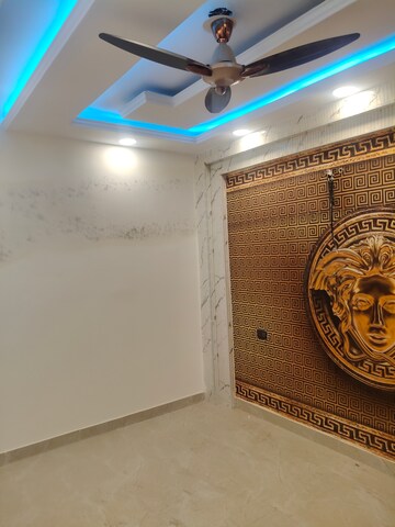 Room in 3 BHK Builder Floor at Govindpuri – for Sale