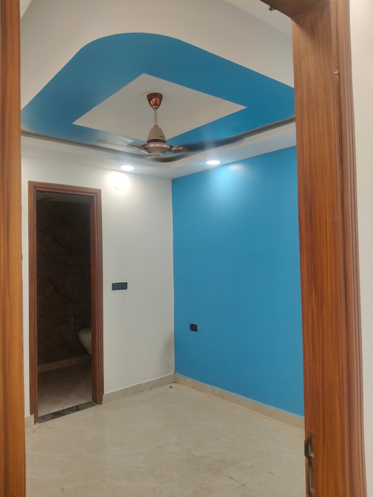 Room, govindpuri 3 Bedroom 900 Sq.Ft. Builder Floor In Govindpuri Delhi 9078560