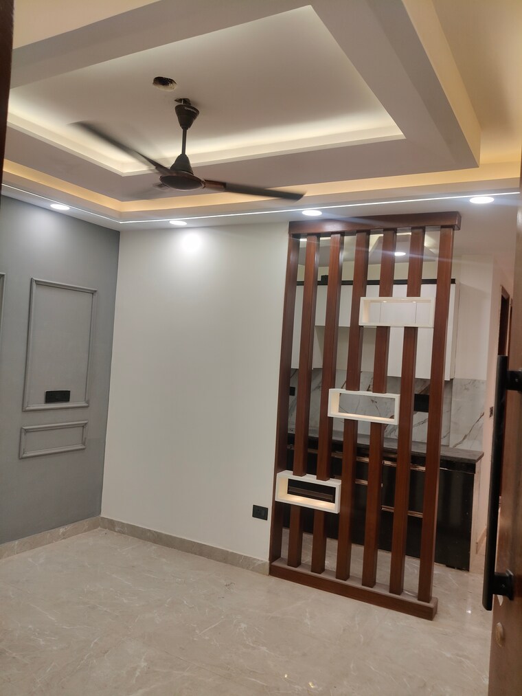 Room, govindpuri 3 Bedroom 900 Sq.Ft. Builder Floor In Govindpuri Delhi 9078569