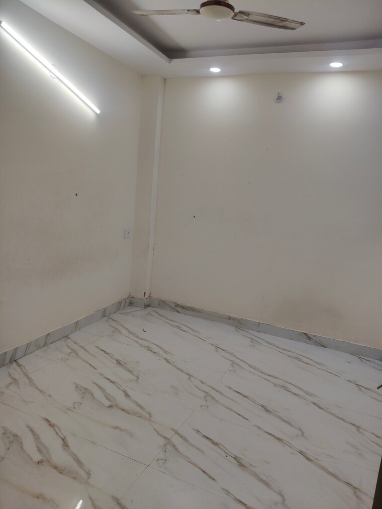 Room, govindpuri 2 Bedroom 590 Sq.Ft. Builder Floor In Govindpuri Delhi 9078584
