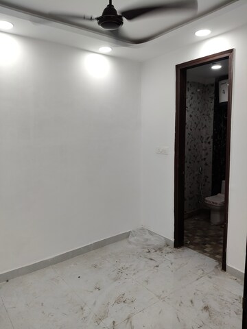 Room in 1 BHK Builder Floor at Govindpuri – for Sale