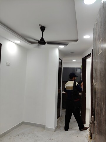 Furnished Amenities in 1 BHK Builder Floor at Govindpuri – for Sale