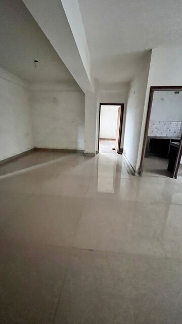 Room in 3 BHK Apartment at Dhoot New Town Extension, New Town – for Rent